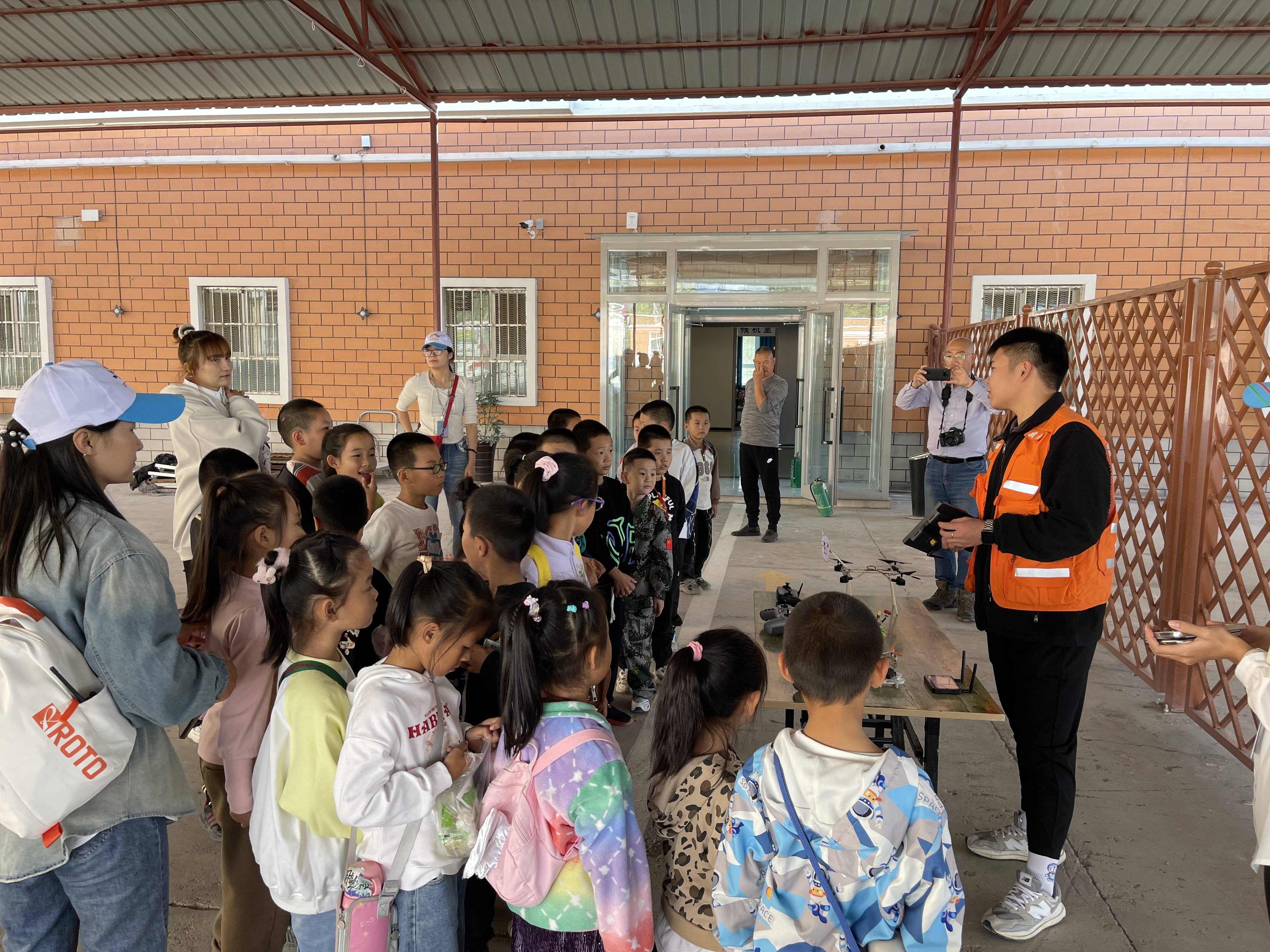 青少年学习无人机可以提升孩子的这些能力